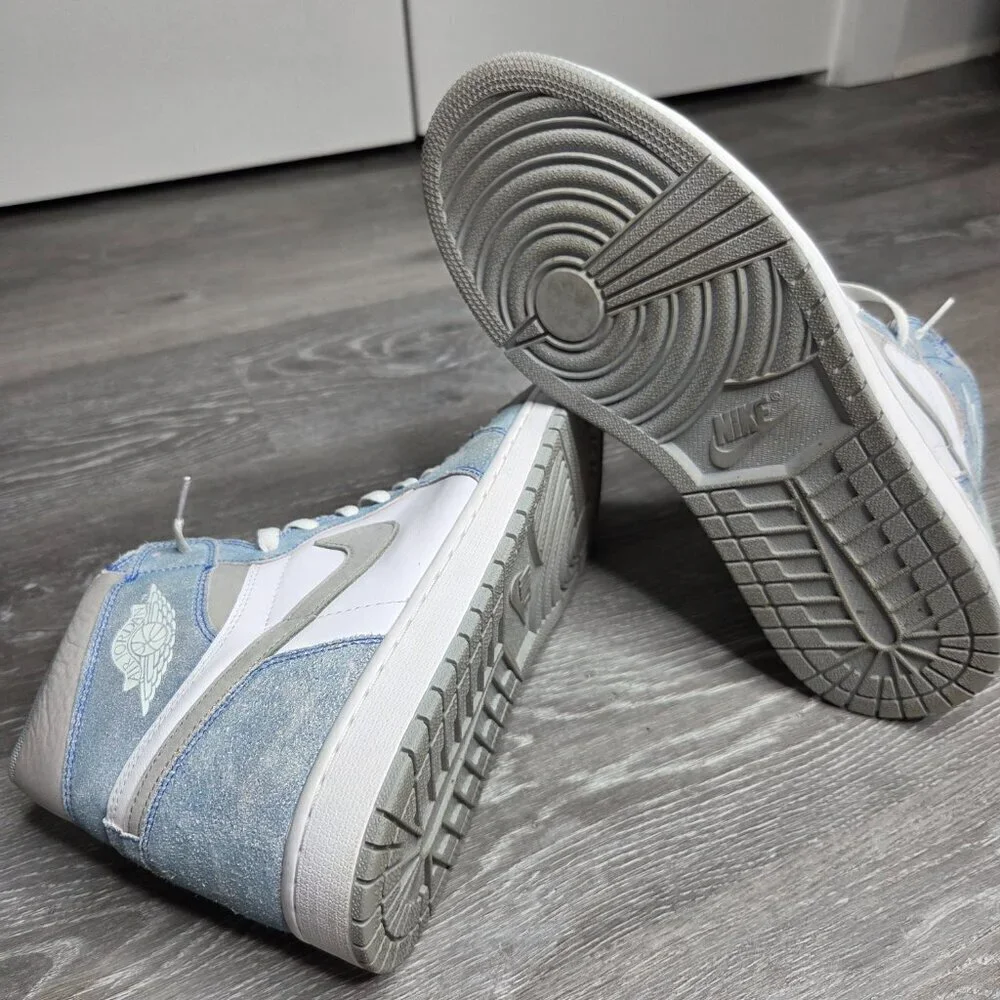 Men's - Jordan 1 Retro High Hyper Royal Smoke Grey Blue Nike Sneakers - Size 12